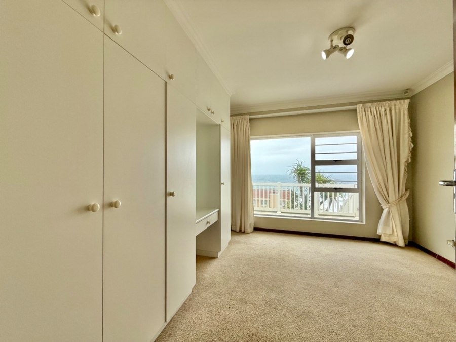 5 Bedroom Property for Sale in Seaview Eastern Cape